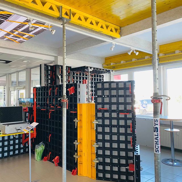 Ausstellung von Team von SCHALSYS - Scholz GmbH Betriebsausstattung Maschinen und Werkzeuge in Treuen